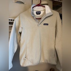 Womens Patagonia 1/4 snap button